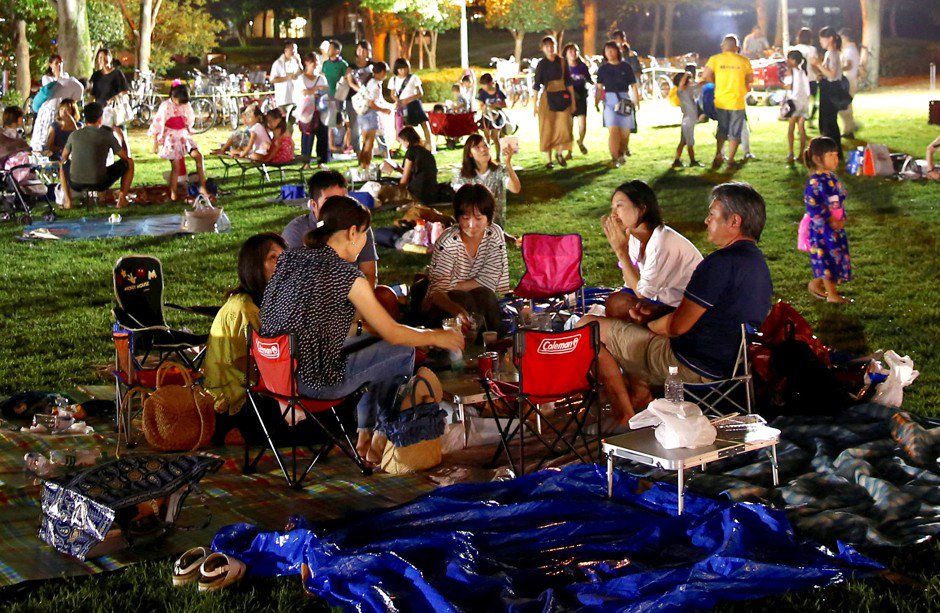 CityLab's tweet photo. Nightlife is a fixture of vibrant urban parks all around the world. But it's a rare thing to find in the United States, where parks often close after sunset. https://t.co/K9SZHjg4Ka https://t.co/ZSS8qNIXd4