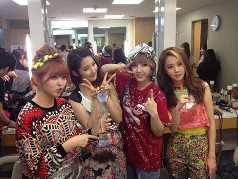 KadeAin's tweet photo. 10주년 축하해요~ 언제나 응원하고 있을게요 Only 4minute🤗
#10YearsWith4minute 
#10thAnniversary https://t.co/WIjteF8vIy