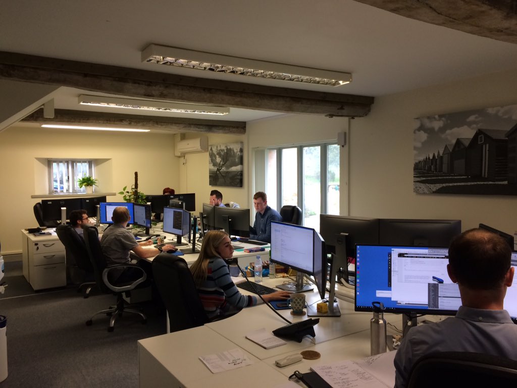 jenn_scoc's tweet photo. It’s all about the new offices for today’s #scocMembers 😊 - delighted to meet Rosie from @iconographyltd this afternoon to find out about their #ecommerce solutions & their soon to be new office! #digitalArtisans #DigitalTalent https://t.co/JsDSyda5MV https://t.co/FcEn1PTeQb