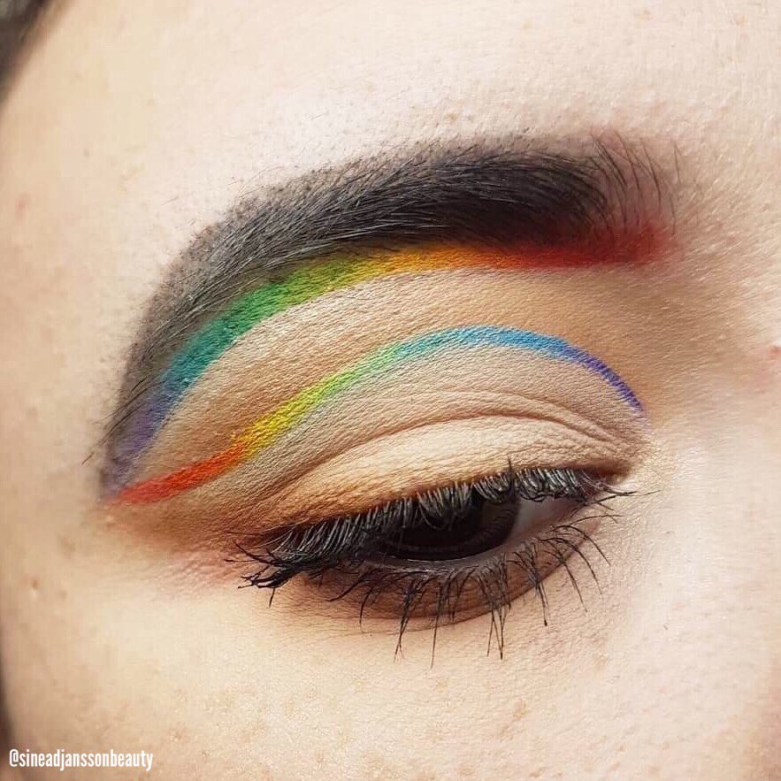 sineadjansson_'s tweet photo. π³οΈβπHAPPY PRIDEπ³οΈβπ #beautyblog #makeup #morphexjamescharles #unleashyourinnerartist #makeupaddict #makeupoftheday #morphebabe #makeupartistsworldwide #flawlesssdolls #trendingatsephora #undiscovered_muas #udmpride #JeffreeStarPRList https://t.co/fMXXwZprg0
