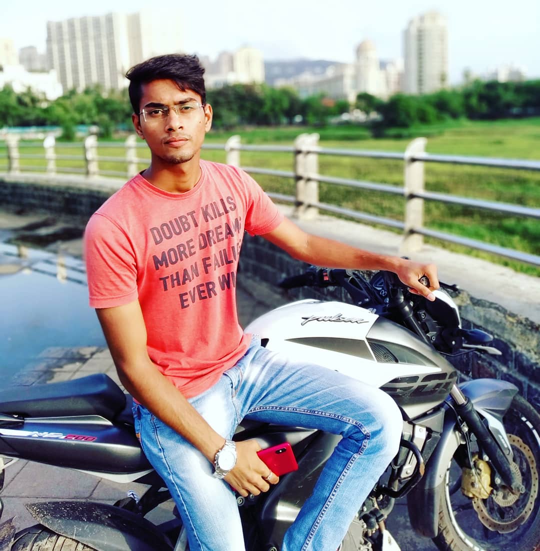 AnisChaudhary9's tweet photo. Aaj mehnat kamai se zada karo, ek din kamai mehnat se zada hogi ๐ฅ๐ฅ๐ฏ.
#entrepreneur #traveller #mood #focus #ebizer #version2 #ready #powai #pose #readytoroar . https://t.co/Kwq9AporRM