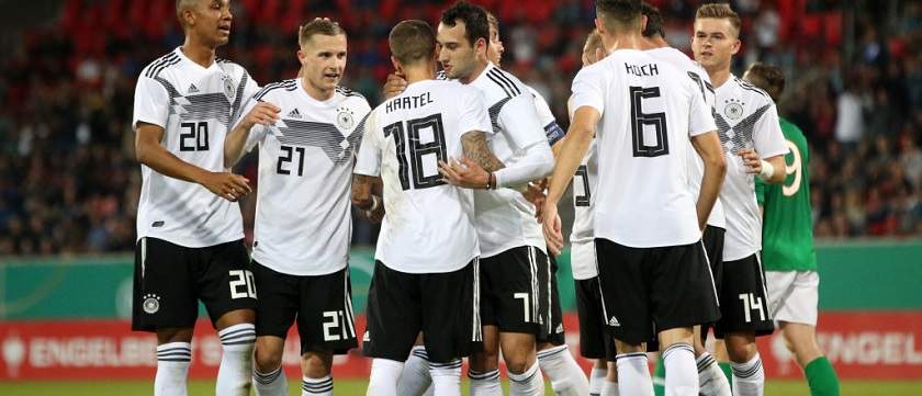 Der amtierende Europameister Deutschland der U21 tritt heute gegen Dänemark an. ⚽⚽ Deutschland 🇩🇪 gegen Dänemark 🇩🇰 
Klicke auf den unten stehenden Link und platziere deine Wette👇:

bit.ly/U21Quoten