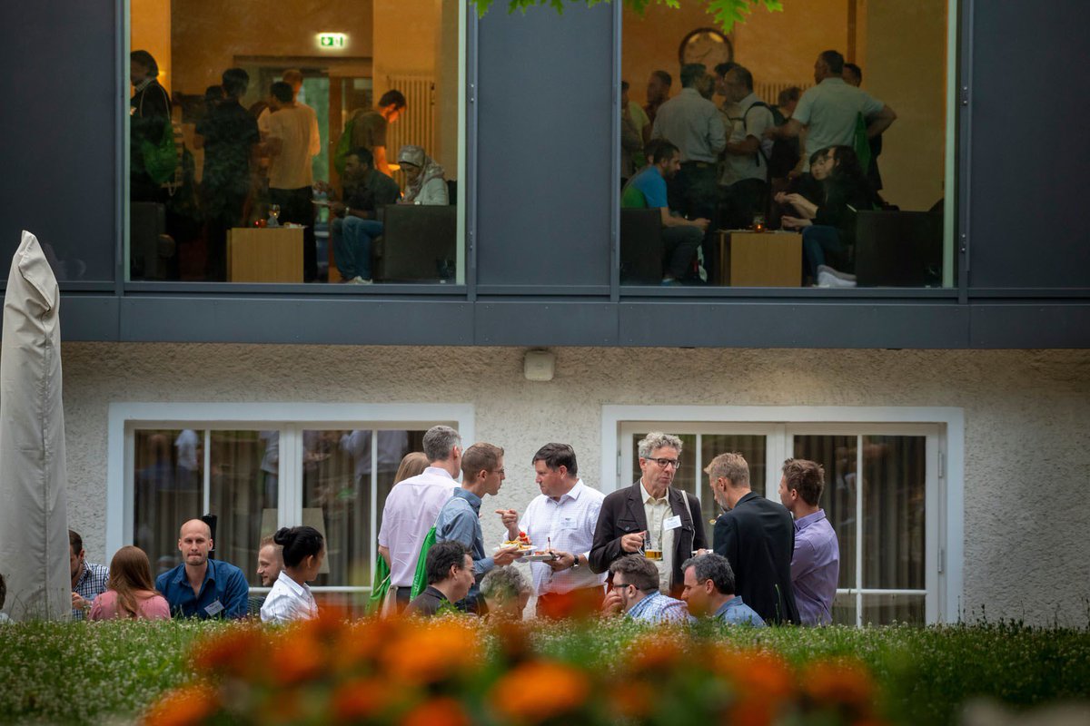 PhosphorusFive's tweet photo. Beautiful weather and beautiful discourse as CPS 2019 continues! Exciting news from @payneresearch, @pentelutelab, @muirlab and many others. More to come!
#cps2019 #spp1623 https://t.co/u2630nDcF4