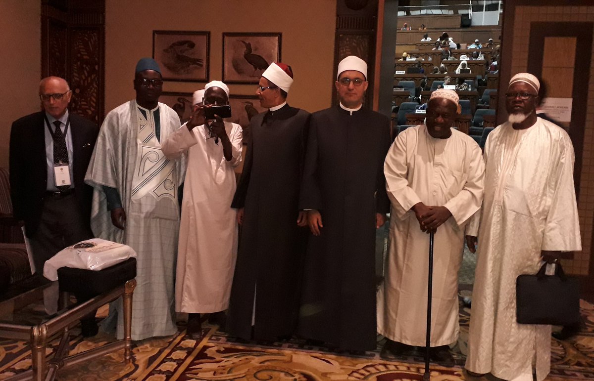 mousse_fall's tweet photo. Premier sommet africain sur les mutilations génitales féminines et le mariage d'enfants. Dakar, du 16 au 18 juin 2019. https://t.co/8G9FTxmrCX