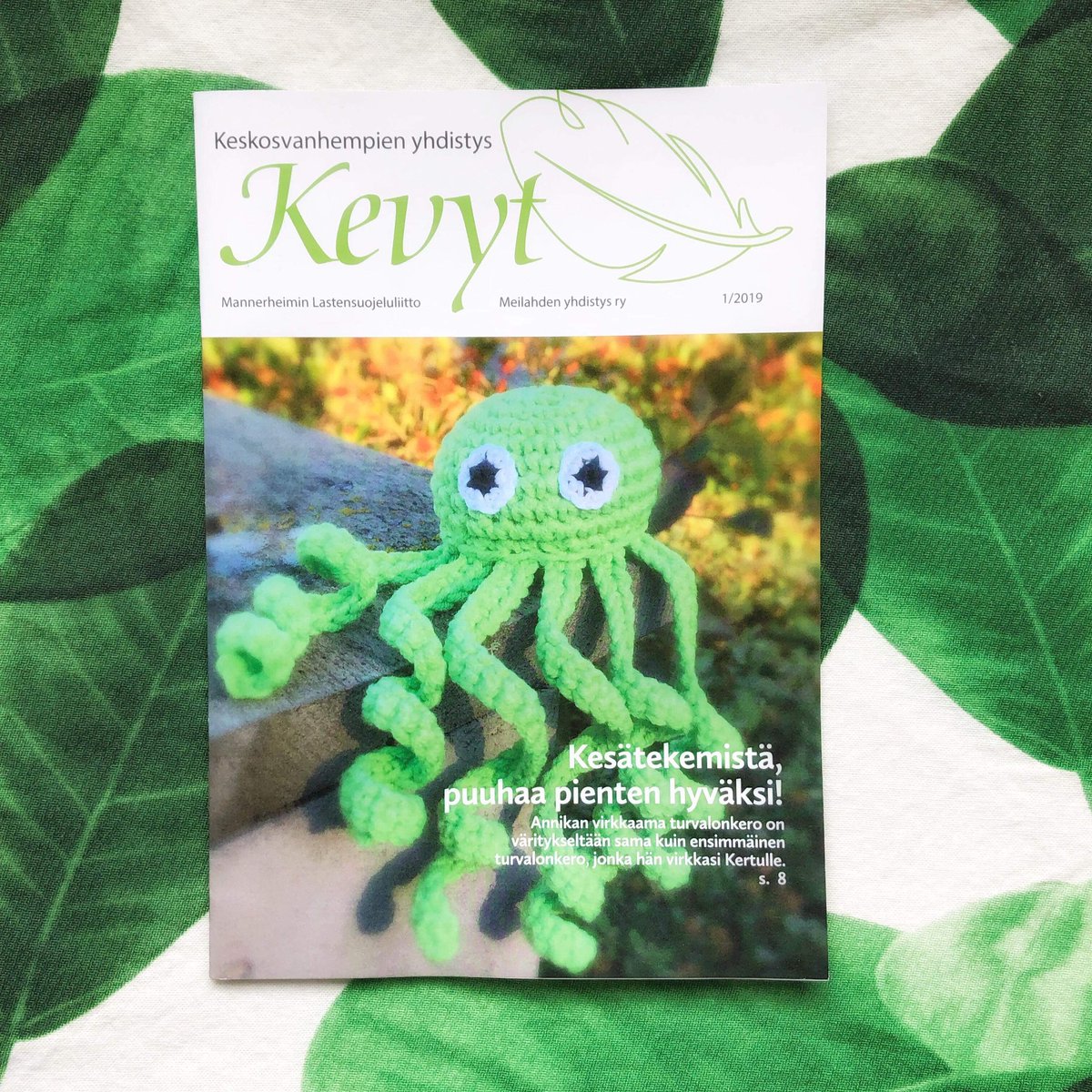 keskosperheet's tweet photo. Uusi Kevyt-lehti on ilmestynyt! Lehdessä mm. ravitsemusterapeutin näkemys keskosten syömisen haasteista, tarina turvalonkeroiden takaa, laboratoriohoitajan kirjoitus keskosten tehohoidon aikaisesta näytteenotosta ja -käsittelystä sekä keskostarinoita.
#keskosperheet #kevytlehti https://t.co/p9TF0EF4xR