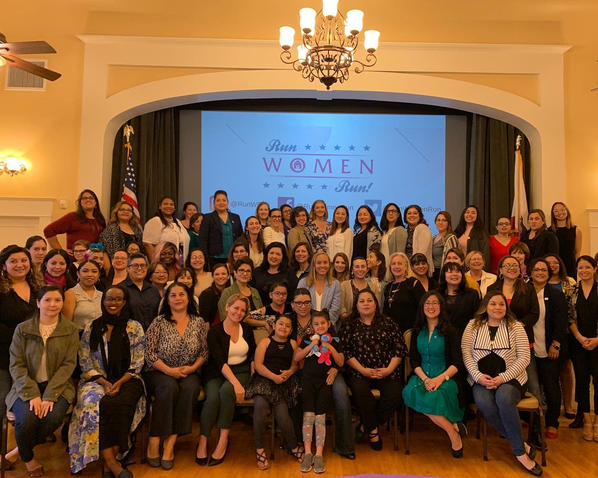 runwomenrun's tweet photo. Thank you to all of our South County #PoliticalBootCamp, attendees, speakers, and sponsors. We had a thoughtful discussion and learned from the experts about what it takes to run and win. #electwomen #readyfor2020 https://t.co/XA3Q3wHpEl