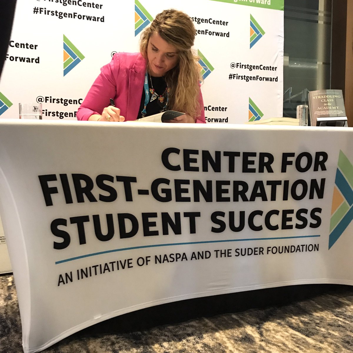 FirstgenForward's tweet photo. Did you get your Straddling Class in the Academy book signed by co-author Dr. @SonjaArdoin? It continues to 1:00 pm beside the bookstore, on your way to the Peninsula/Canaveral rooms! #FGSS19 #SSHE19 #FirstgenForward https://t.co/EF89KVt8J7