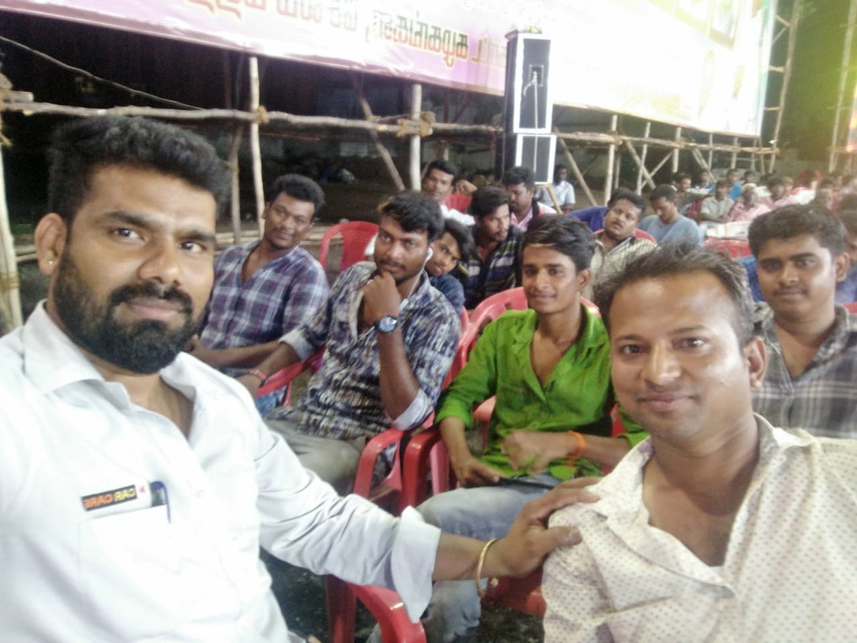 AjithApj5's tweet image. #தலைவர்_கலைஞர் அவர்களின் 96 வது பிறந்தநாள் விழா மற்றும் #வாக்காளர்களுக்கு_நன்றி_அறிவிப்பு பொதுக்கூட்டதில் #அண்ணன் #ஜெ_தினகரன் அவர்களின் தலைமையில் பங்கேற்ற போது.
#அழகாபுரம்_4 வது கோட்ட‌ம் #தகவல்_தொழில்நுட்ப_அணி