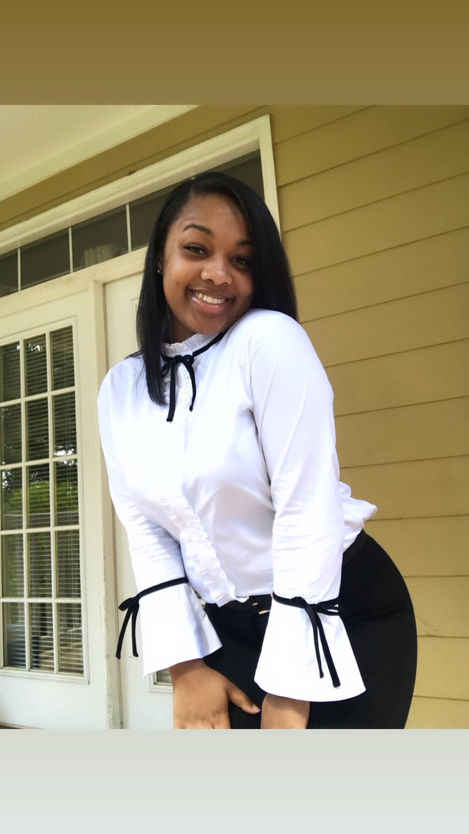slayy_liyah's tweet photo. New day = new opportunities 
Overly proud to announce that I am officially a nurse extern at WellStar💜.
• 
•
• 
#nursebae #blackgirlmagic #beautyandbrains📚 #BSNOTW #BIGshoutouttomymomma https://t.co/pWW6Z4Y0ga