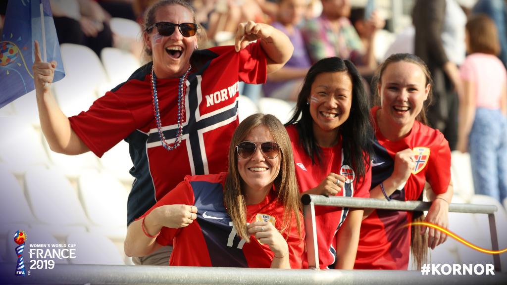 drugz_dj's tweet photo. @FIFAWWC @equipedefrance @NGSuper_Falcons @theKFA @nff_landslag @FIFAWWC_FRA @FIFAWWC_NGA @FIFAWWC_NOR @FIFAWWC_KOR #NGAFRA #KORNOR couldn't have done it any better! Stay blessed 🤟 https://t.co/74szil24eR
