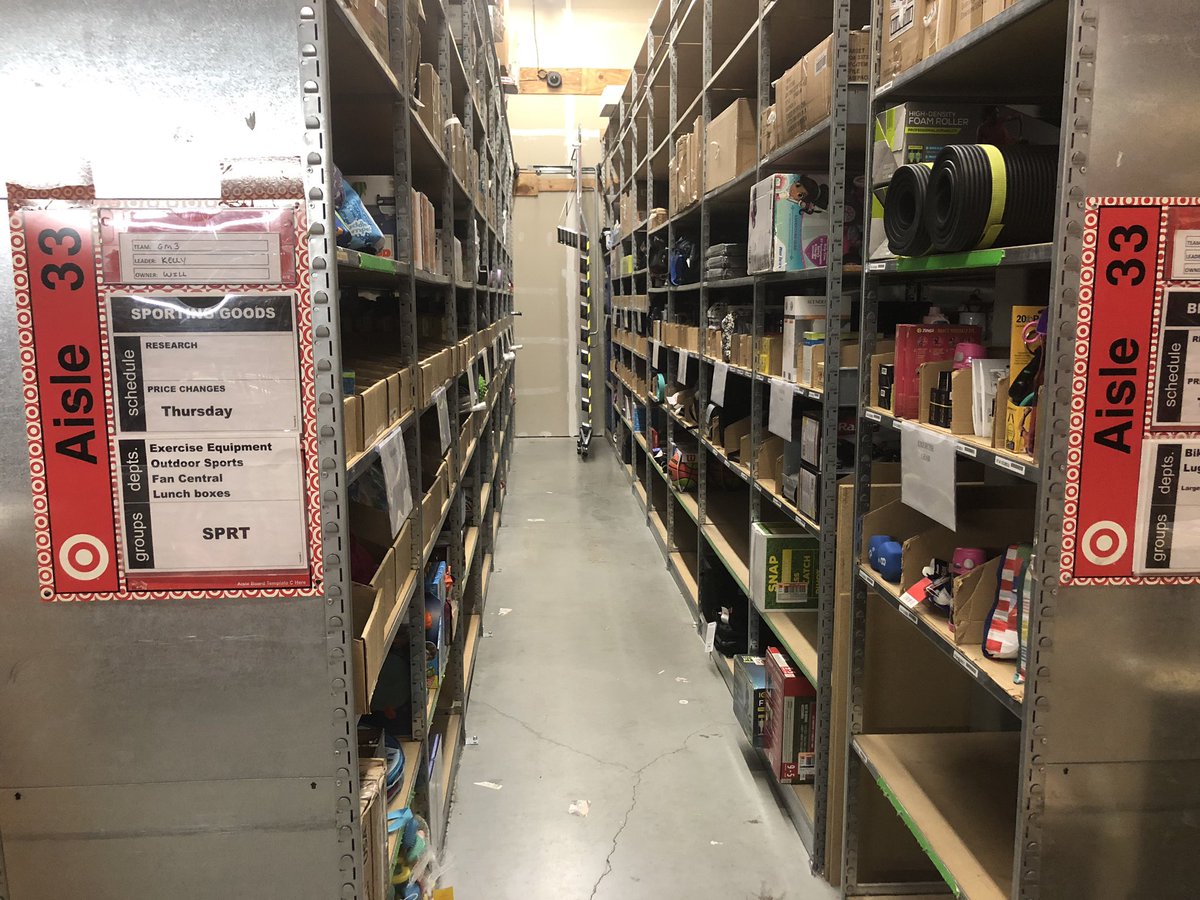 1940 is summertime ready!! With a full salesfloor and an empty backroom! #summertimeready #inthestoreonthefloor @I_Tob26 <a href="/sarah_hunsucker/">Sarah Hunsucker</a> <a href="/Kelsey_VM/">Kelsey Loy</a> @ContrucciJoe