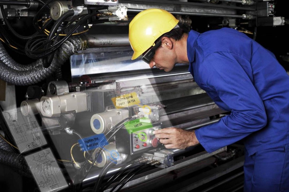 Fieldbit_AR's tweet image. 3 impactful ways #AR simplifies your repairs and maintenance: qoo.ly/x27fy
#fieldbit #augmentedreality #maintenance