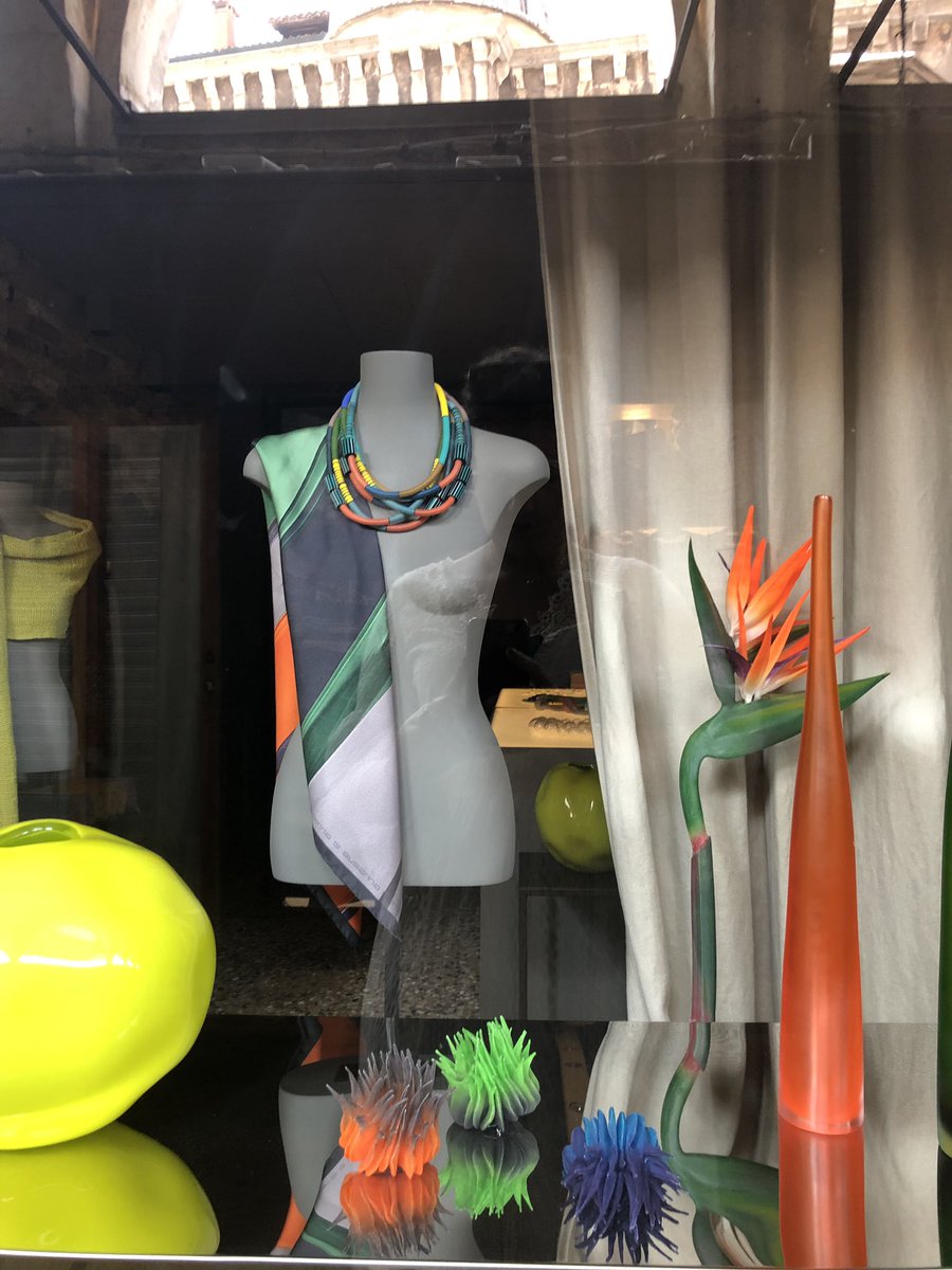 in_eky's tweet photo. I #prodotti magnifici degli #artigiani di Venezia vengono scoperti più facilmente dal #viaggiatore ricorrente, quello che torna spesso a #venezia piuttosto che dal #turista di massa che ha poco tempo e poco spazio in valigia indipendentemente dalla capacitá di spesa https://t.co/kiUegcYeHH