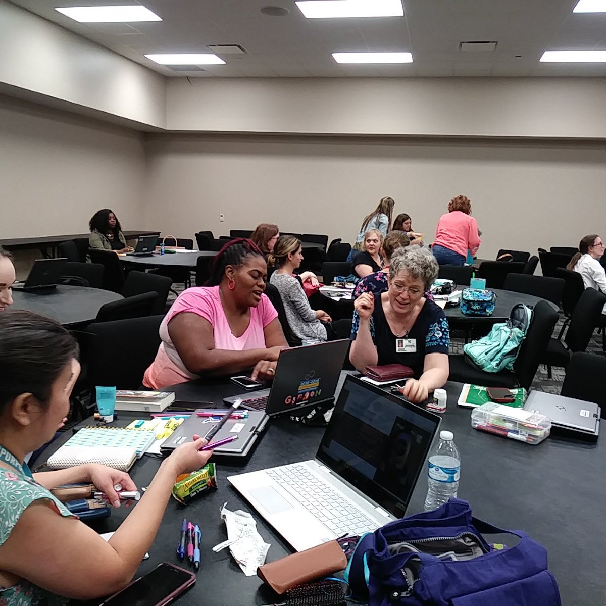 Establishing a Culture of Inquiry with <a href="/1morecoffeeplz/">한한</a> at the Secondary ELA #LiteracyCrossroad2019 Conference. Thanks, Nic!