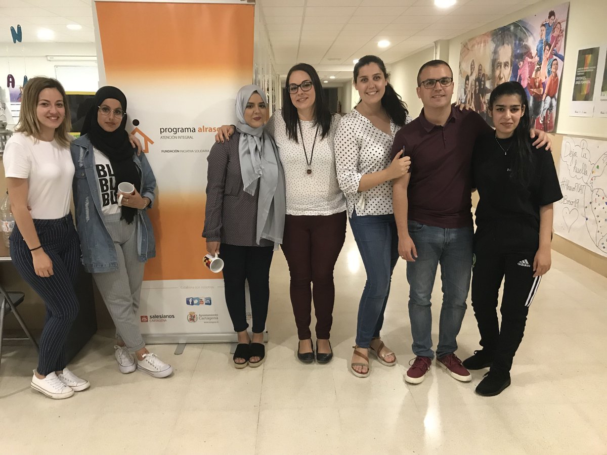 fundacionFISAT's tweet photo. Despedimos a #Muna y a #Khadija alumnas en prácticas del Técnico de Integración Social del IES Mediterráneo de Cartagena, que han dejado su huella durante 3 meses en #ProgramaAlraso y en @fundacionFISAT #masparaquientienemenos #pisemoslamismatierra https://t.co/kZntFDivkW
