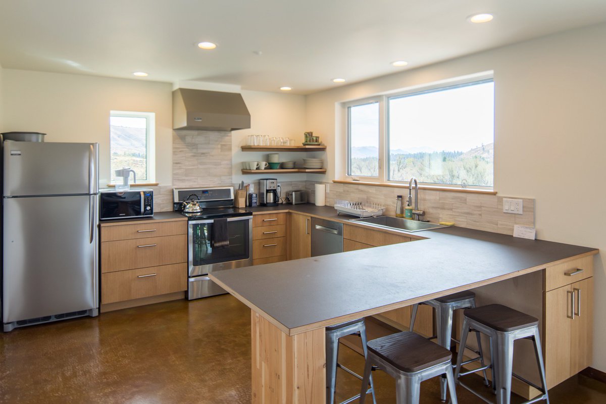 CRDdesignbuild's tweet photo. CRD's marketing manager Eric Thomas is on the front cover of this month's Mother Earth News for the zero-energy cabin he and his wife built with friends in Winthrop, WA. https://t.co/Ichh7WyE4C #winthropwa #netzero #greenbuilding https://t.co/3XEDEf4wEj