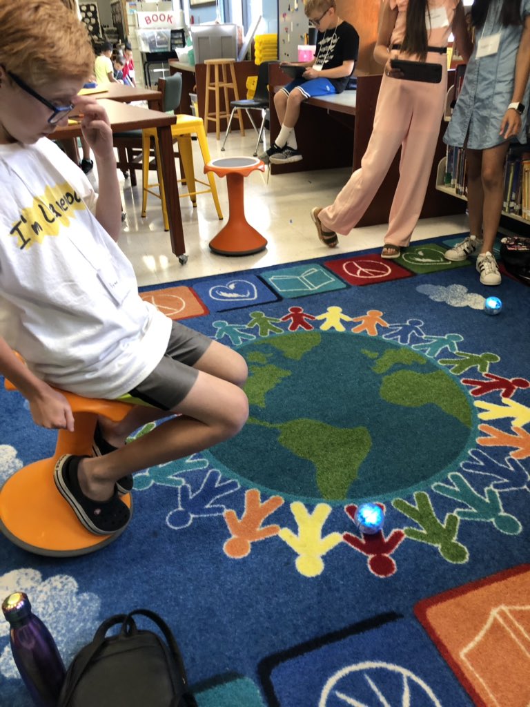 miss_arata's tweet photo. Meeting Sphero! @Gifted_HCPS @HcpsTeach @SpheroEdu #sprklightninglab #4daysthatchangelives https://t.co/kCNyEvLRHY