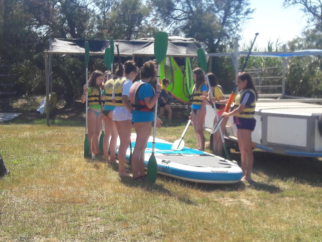 angeles_rguezb's tweet photo. Acabem la 1a tarda de càmping amb una planxa XXXL!! Remar en equip! Ens hem divertit molt!
#càmping #projecteaigua #aigua #3rEso @INS_Pla_Marcell https://t.co/8d3dJkFMiG