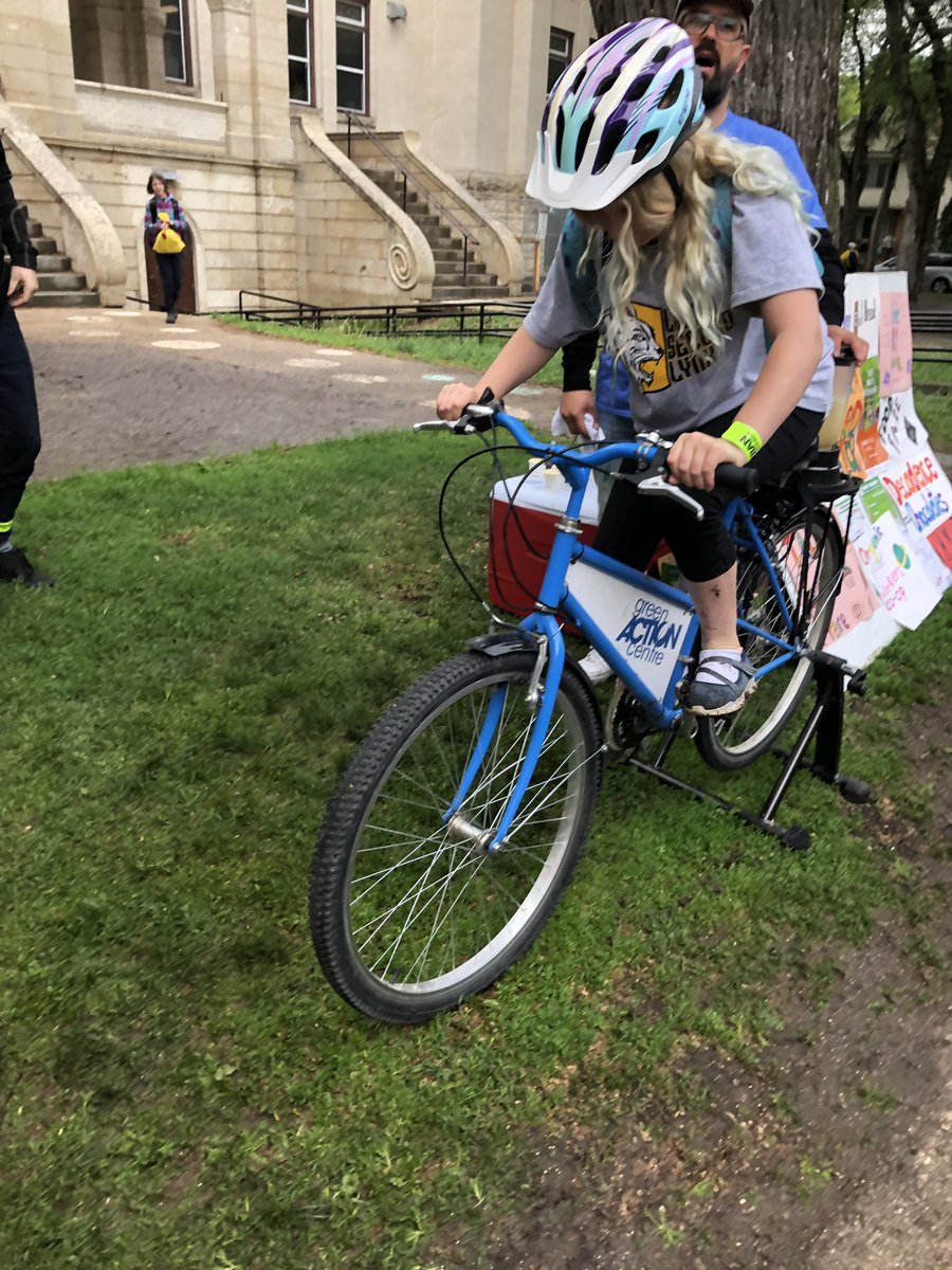 lballbikes's tweet photo. Fun for all when you ride to work or school. #bikeweek2019 #Laurasecordpitstop https://t.co/pCx5Guvxy9
