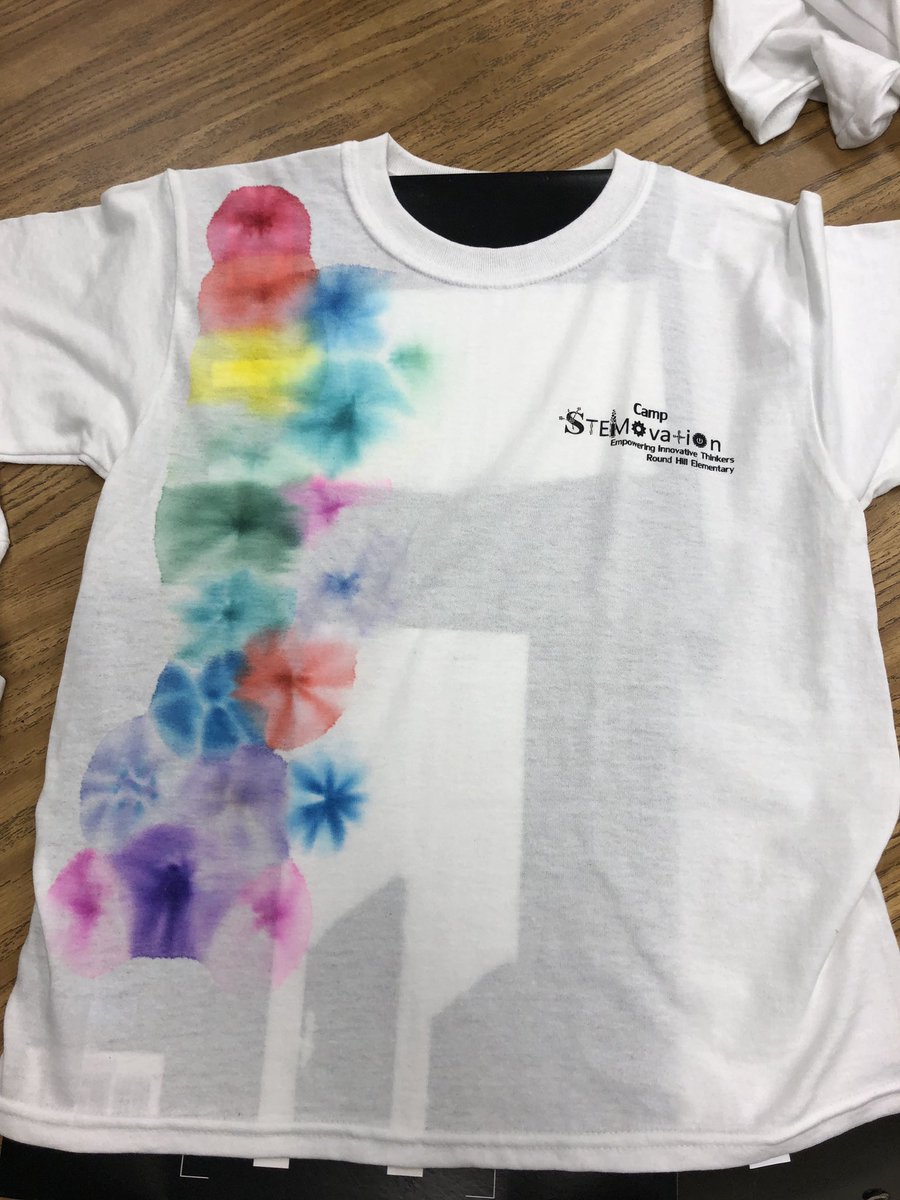 RoundHillES's tweet photo. #CampSTEMovation creators create their own T-shirt designs w Sharpies and drops of rubbing alcohol! Love the creative designs! #sciencerocks #rhlSTEAM #RHES19 https://t.co/OXv1A9T6PX