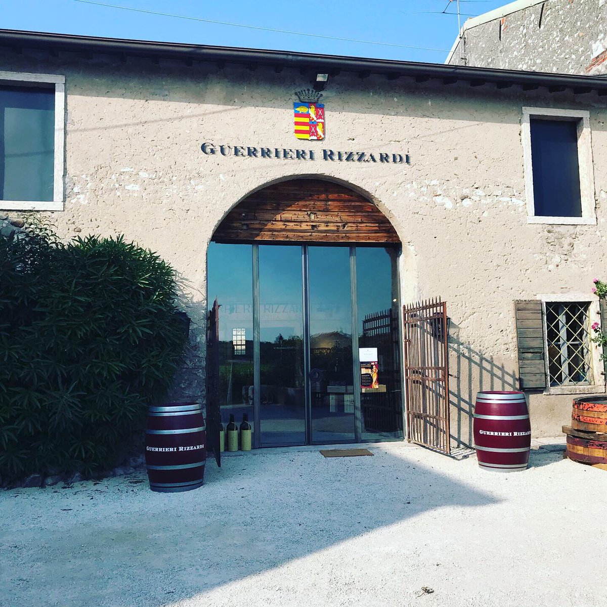 rizzardiwines's tweet photo. #welcome #benvenuti #bienvenue #new #wineshop #guerrieririzzardi #bardolino #cavaion #canova #inthevines #oldandnew #rennovation #winecountry #vino #winelands #madeinitaly #pojega #ripasso #villarizzardi #amarone #calcarole #amarone #munus #bardolino #comevisit #wineislife https://t.co/iqVI8vJt5t