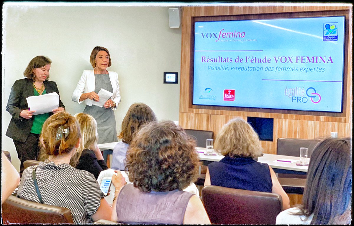 voxfeminaassofr's tweet photo. Conférence de @TyphLebegue après l’AG de #VoxFemina sur la visibilité et l’#eReputation des #FemmesExpertes et des #FemmesenVue.
#Me360 #PersonalBranding #légitimité
Prenons soin de notre #DoubleNumérique ! https://t.co/Ou23s6amwe