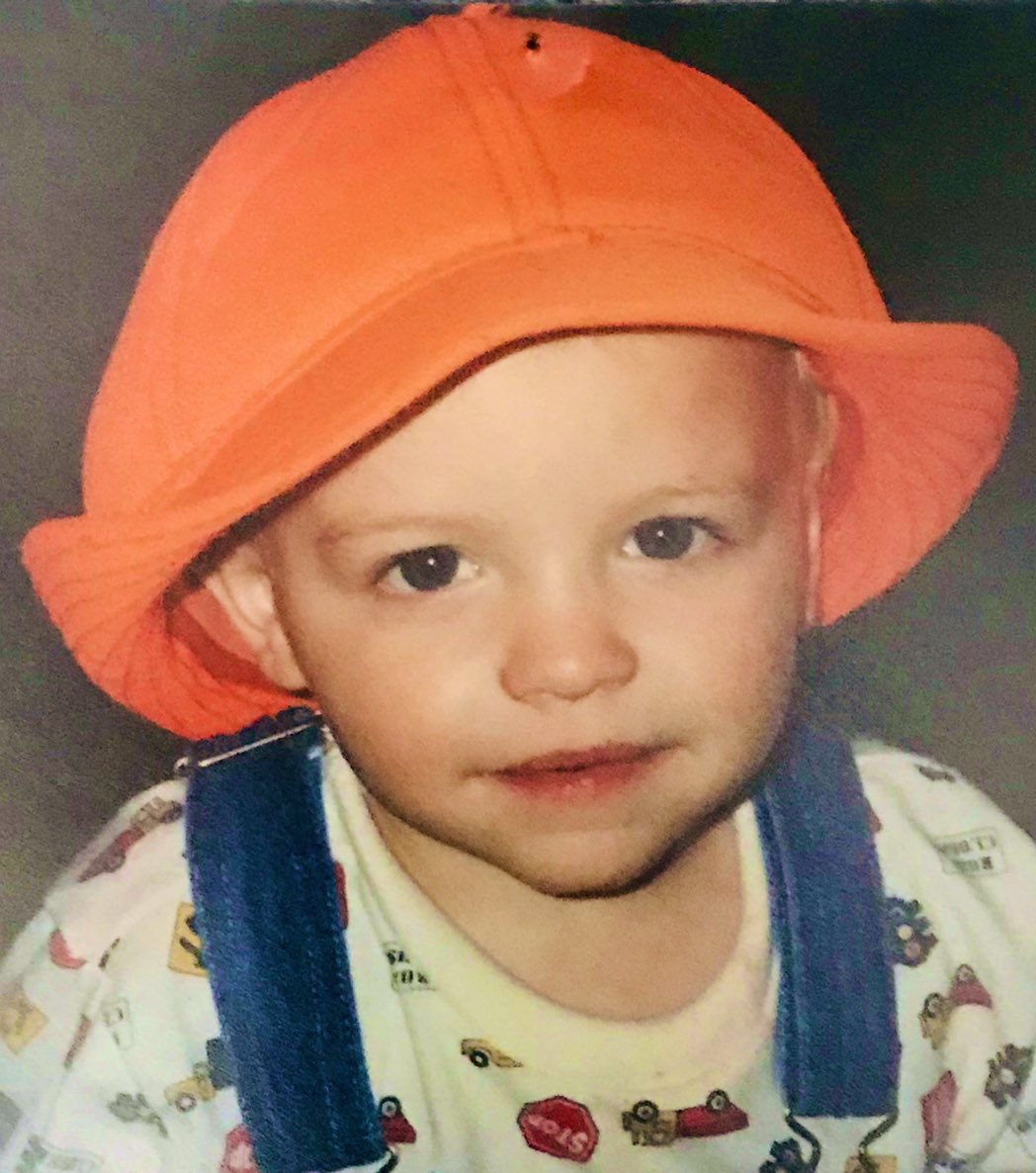 Mistylee300Lisa's tweet image. Happy 19th Birthday Lucas! Love you to the moon and back💕 you have been an absolute joy to watch grow into the tremendous young man you are now!#proudmom