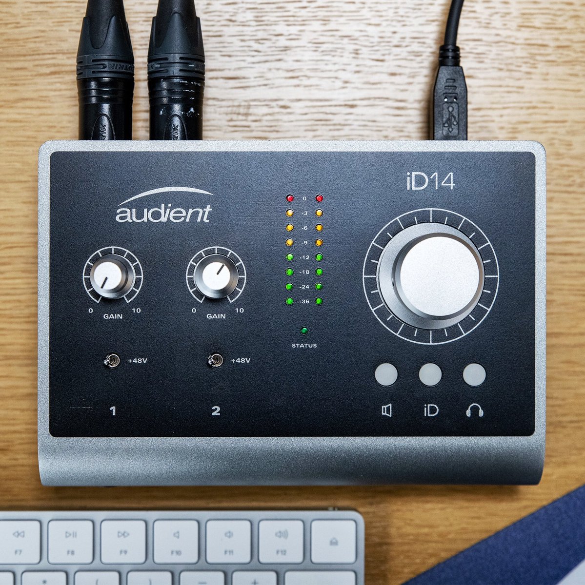 Studiocare's tweet photo. Audient iD14 Desktop Audio Interface with Scroll Control
 
· 2 x Class-A #Audient #Console Mic #Preamplifiers
· High Performance Burr Brown AD/DA #Converters
· 1 x Discrete JFET #Instrument Input
· Independent Class-AB #Headphone
· #ADAT Input

https://t.co/0UYQWk24OD https://t.co/lNsaNqSeux
