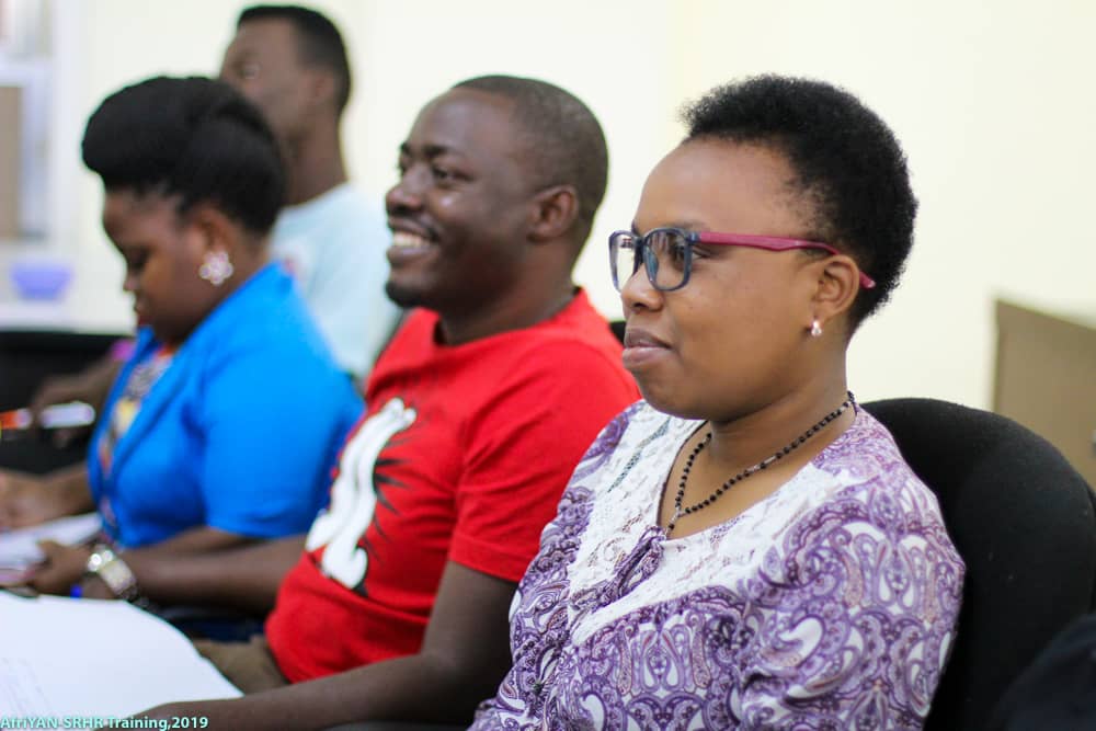 EstlTanzania's tweet photo. Mtandao wa vijana wazidi kuimarisha nguvu yao ya umoja, kupitia mafunzo chini ya @AfriYANTanzania juu ya kujisimamia na kuisimamia jamii ili kufikia maisha yenye manufaa.  @enoldek @UNFPATanzania https://t.co/ZMCxHzZ2uY