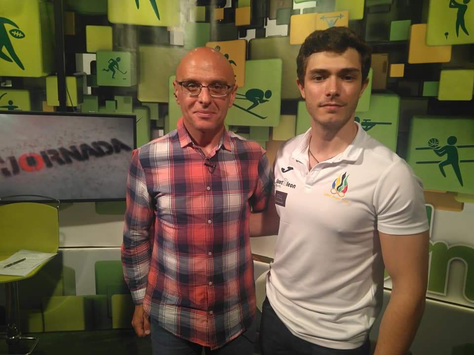 Esta noche tendremos a <a href="/Edu_de_Paz/">Edu de Paz</a> en La Jornada 📺 de <a href="/La8Leon/">La8 LEÓN</a> #GoldenDreamsTeam