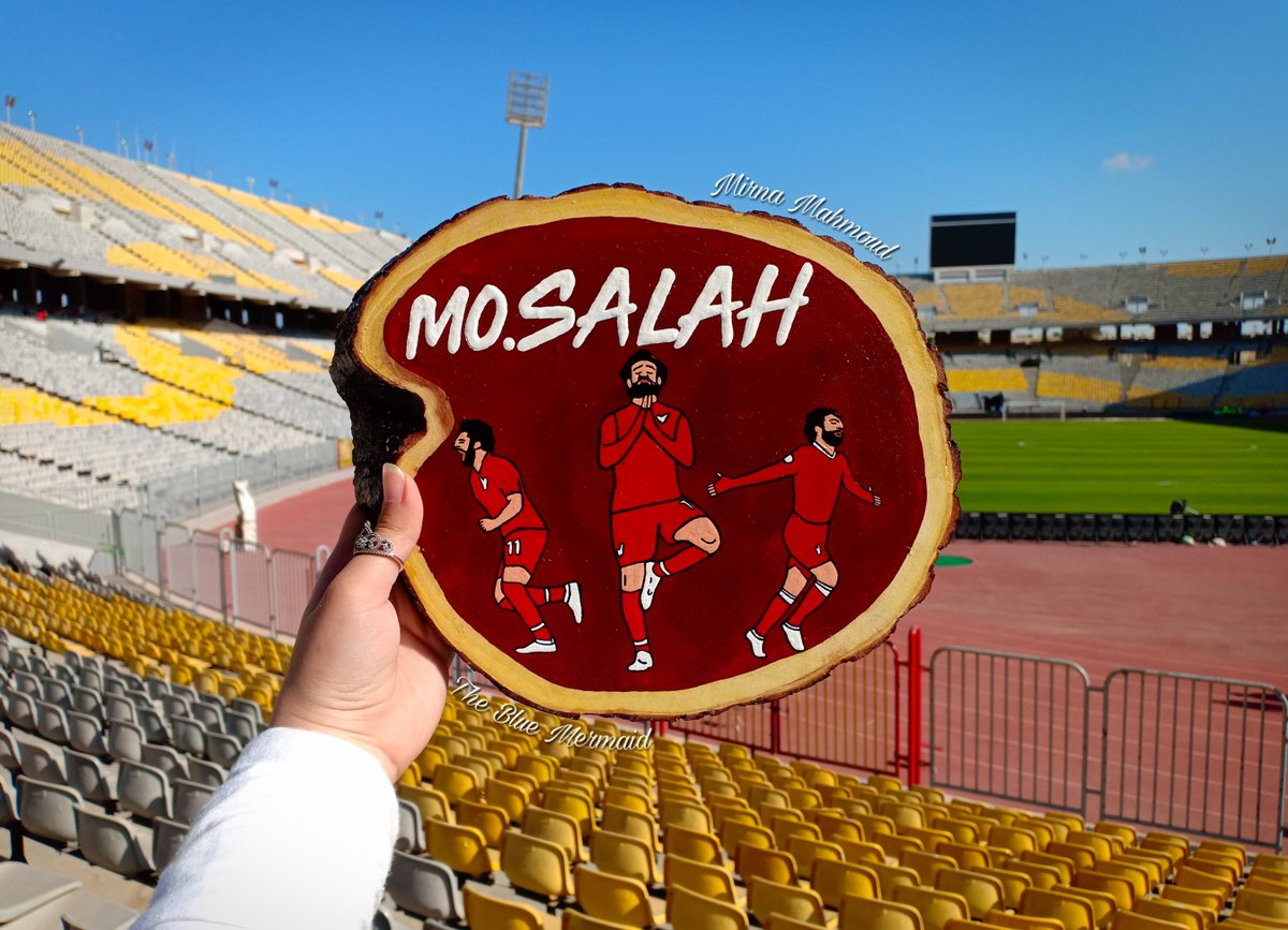 MeroMm98's tweet photo. الجذع ده قعدت فيه ١٢ ساعة رسم متواصل و روحت الماتش عشان اديهاله و الأمن رفض يديهاله ف اتمنى ألاقي طريقة تانية توصله بيها :')) ⁦❤️⁩
أنا عمري ما طلبت من حد يشير رسوماتي بس ياريت تعملوا ريتويت للبوست ده و اعملوا لصلاح منشن ف الكومنتات يمكن توصله و يشوفها :')) 💔 https://t.co/nXEgOT0KGw