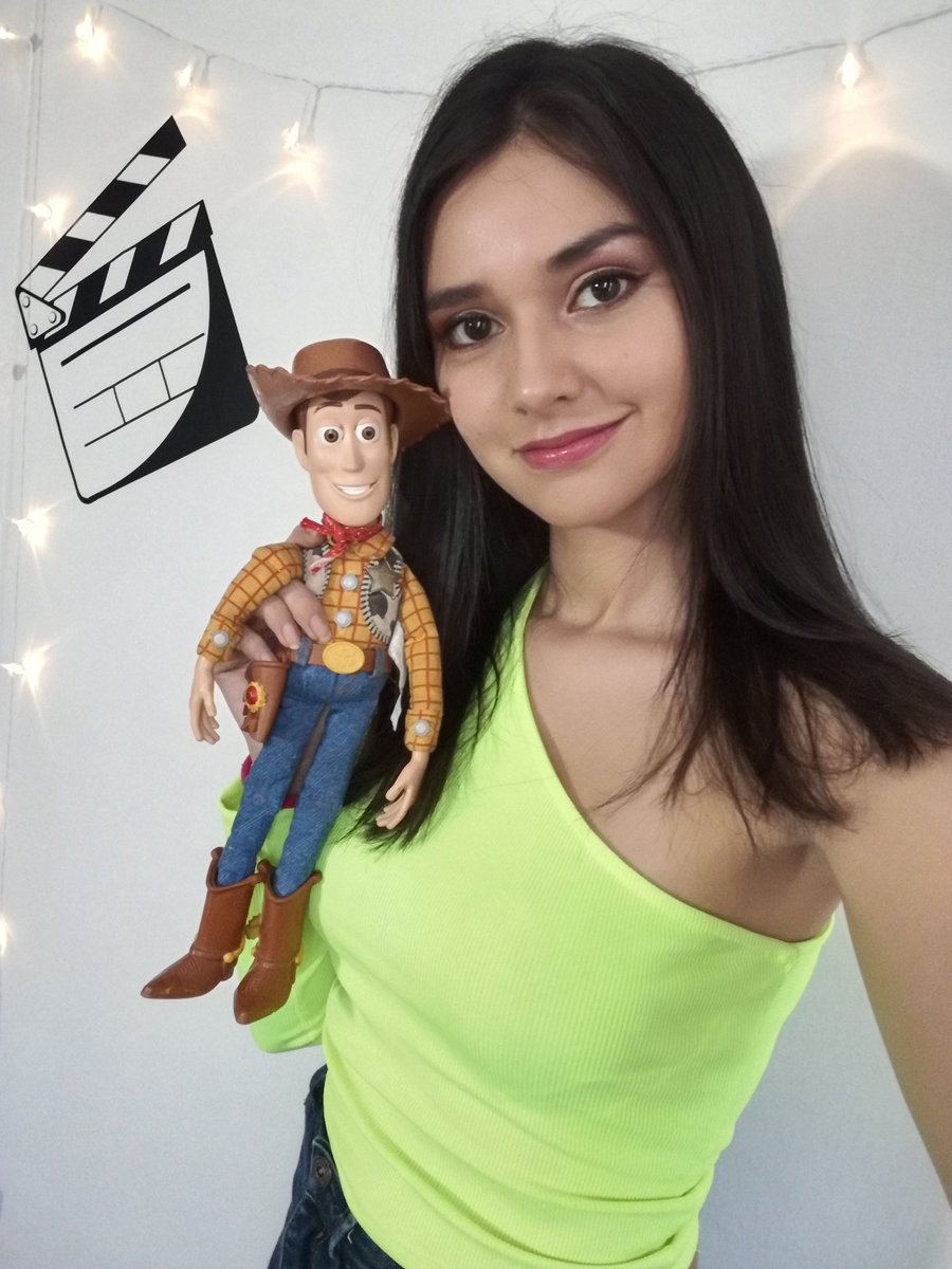tanimed's tweet photo. Les gustarían pases para ver #ToyStory4 en @4DXMEXICO ? RT si sí! https://t.co/OQoNG7x4CB