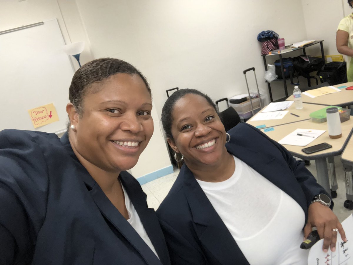 FeliciaMarsha10's tweet photo. Math STEM Conference Learning In Action! #ILCsDallasISD #DallasISDLearns @NBAddison07 #disdstemmath https://t.co/arGEJM0kVR