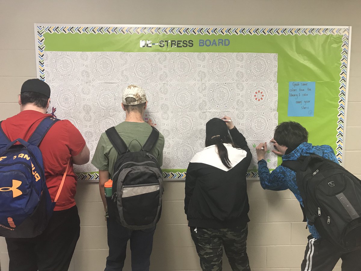 AlmaguinH's tweet photo. Stop by the bulletin board outside the library to colour your stress away #thisiswhywereawesome #feelingchill #positivestressrelief https://t.co/lS2ptpJMPk