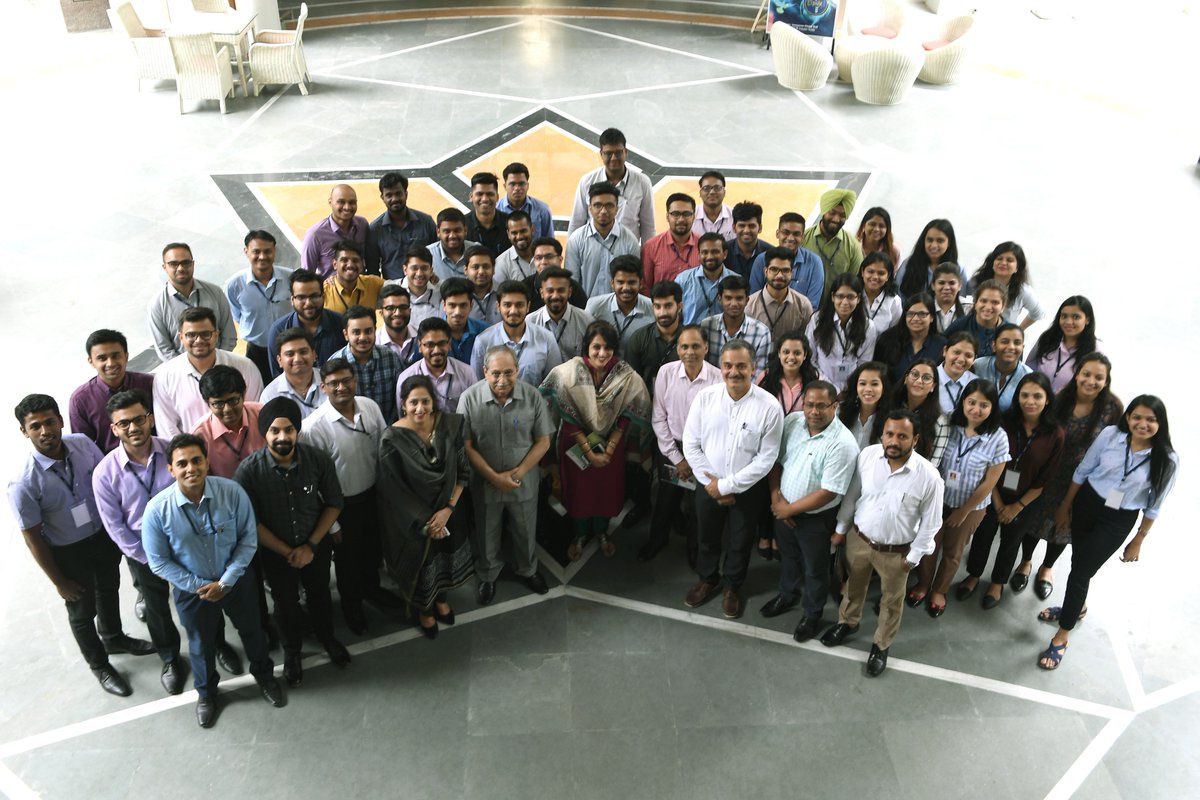 RetailiaBimtech's tweet photo. #RetailManagementProgram @BIMTECHNoida welcomes #NewBatchRM 2019-21. A glimpses of Orientation Program organized for freshers. Faculty, industry mentor & alumni introduced them to retail world. @directorBIMTECH addressed the students. https://t.co/gVgAS76Iy6