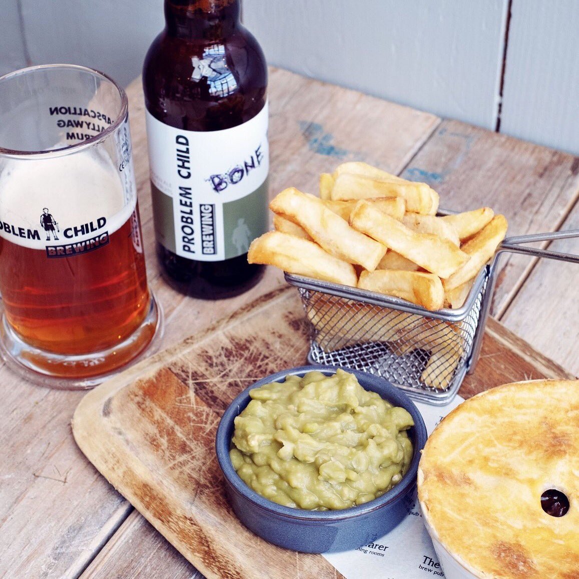 Wayfarer Parbold (@wayfarerparbold) on Twitter photo Who says Mondays have to be rubbish?! π€·ββοΈπ€·ββοΈ
Join us for delicious well-loved dishes like our slow cooked steak & real ale pie, suet crust, hand cut chips and mushy peas π plus it goes down well with a pint of our @problemchildbrewing ale πΊ
#food #foodie #pie #beer #ales #monday Who says Mondays have to be rubbish?! π€·ββοΈπ€·ββοΈ
Join us for delicious well-loved dishes like our slow cooked steak & real ale pie, suet crust, hand cut chips and mushy peas π plus it goes down well with a pint of our @problemchildbrewing ale πΊ
#food #foodie #pie #beer #ales #monday