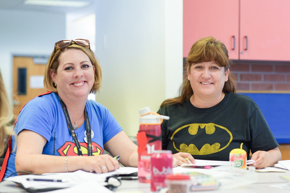 tucsonunified's tweet photo. Our SUPER #TucsonUnified administrators at professional development! 🦸🏻‍♀️🦸🏽‍♂️
#PROUD2BTUSD 🍎 https://t.co/Xovt3GNsOW