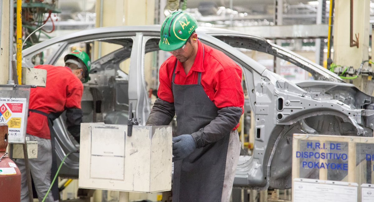 Automakers Scrambling To Prepare For New Tariff, Could Increase Prices Of Mexican-Made Models By $8,500 dlvr.it/R6n4Bq via <a href="/Carscoop/">Carscoops</a>