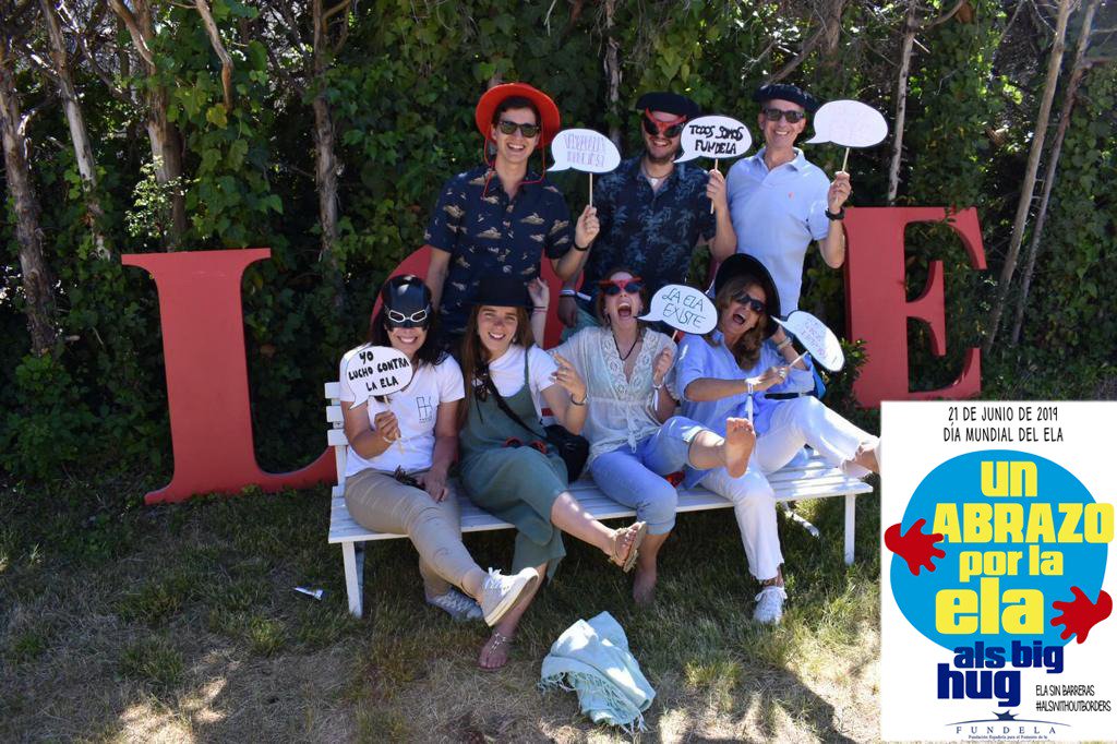 FUNDELA1's tweet photo. Gracias a todos los que habéis asistido a ésta fiesta solidaria y os habéis convertido en súper héroes apoyando a FUNDELA para dar un paso más en la investigación de la #ELA https://t.co/juxQYZUZEd