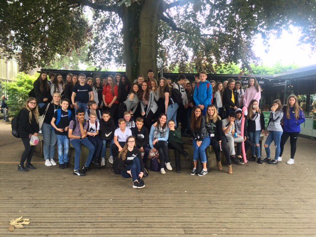 MissBeachgood's tweet photo. Thank you to our amazing year 8s and 9s for being so well behaved on the Bristol zoo trip today! Thanks to the staff, you smashed it! ❤️❤️@ChewValleySch https://t.co/J54D3gcgaw