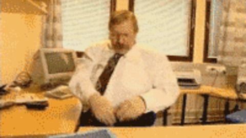 ujamaaconstruct's tweet image. Is it still #Monday? Don't let The Mondays get you down! #UJAMAATip Take a step outside and feel the day ☀️ Your desk will still be there when you get back (we promise).