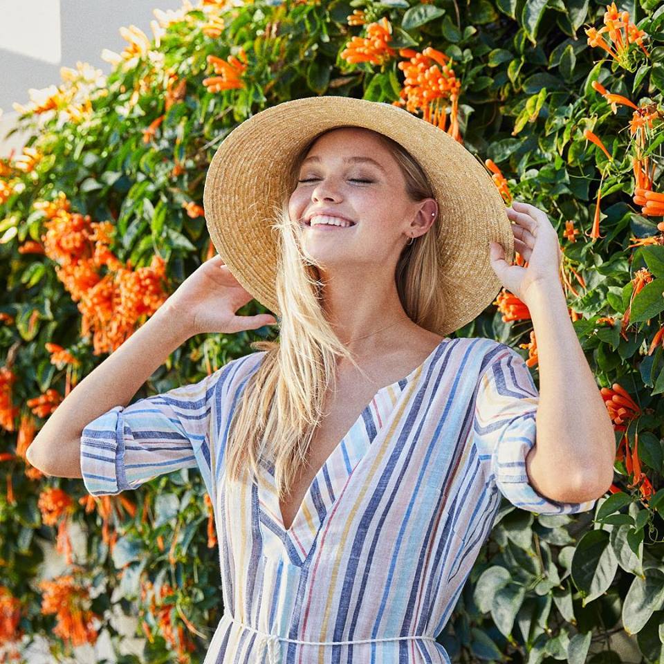 Something to smile about: The <a href="/SplendidLA/">Splendid</a>  Warehouse Sale is on. Over 275 styles reduced &amp; starting at just $19. Go! bit.ly/2WQl0uq