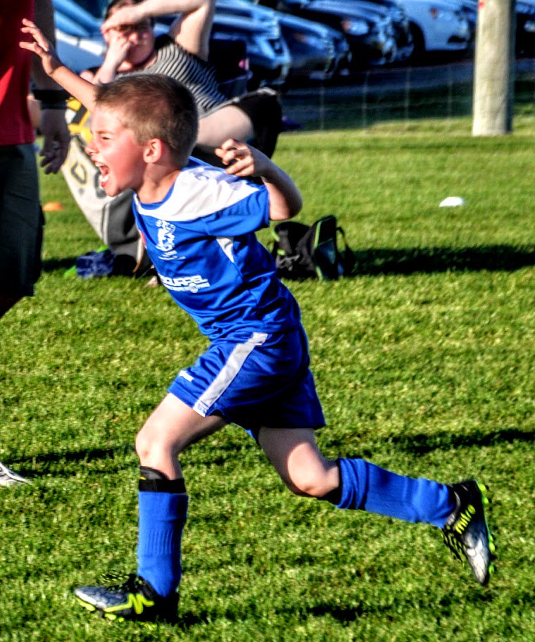 613dragons's tweet photo. What do Dragons and Squirrels have in common? They can all FLY The @ogscdragons are proud to announce @FlyingSquirrelO as our partner this season. Thanks for your support! Bring your jersey & fly @ 25% off #FlyingSquirrelSports #DragonsSoccer #Ottawa #YOW #OttawaLife #DragonsFest https://t.co/yGNfhRGltN