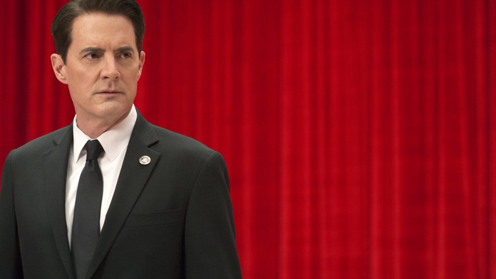 Jim Jarmusch calls #TwinPeaks: 'The Return' the single best piece of American cinema over the last 10 years: bit.ly/2KnynjX

"Why can’t they just give David Lynch whatever money he needs?"