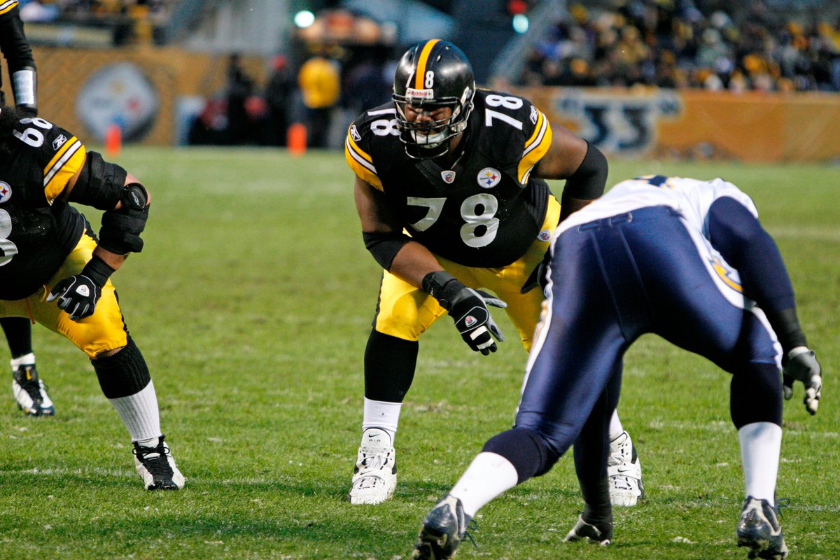 SteelersCampMX's tweet photo. ¡#MaxStarks (@maxstarks78) acompañará a #México a #DonnieShell, @Bud_Dupree, #TerrellEdmunds (@rell_island6), @RockyBleier y @CharlieBatch16 para el #SteelersFootballCampMéxico2019!
21, 22 y 23 de Junio de 2019 en @PlazaMundoE .
Boletos en #Ticketmaster: https://t.co/DSJax9IwGu https://t.co/sGbrDo97Dm