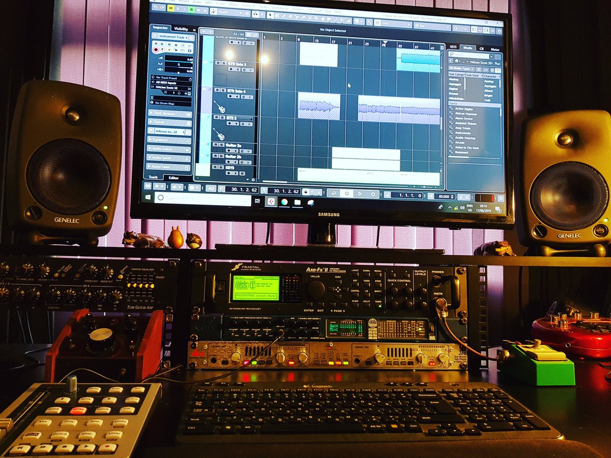 protomythos's tweet image. My new @SteinbergMedia #Cubase 10 is freakin' amazing. Loaded with excellent, inspiring tools and sounds.
.
.
.
#homestudio #homerecording #recordingstudio #studiolife #daw #musician #musicstudio