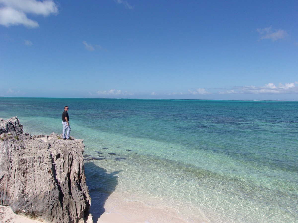 "Buy in TCI" - Graham Canham Coldwell Banker TCI tweet media