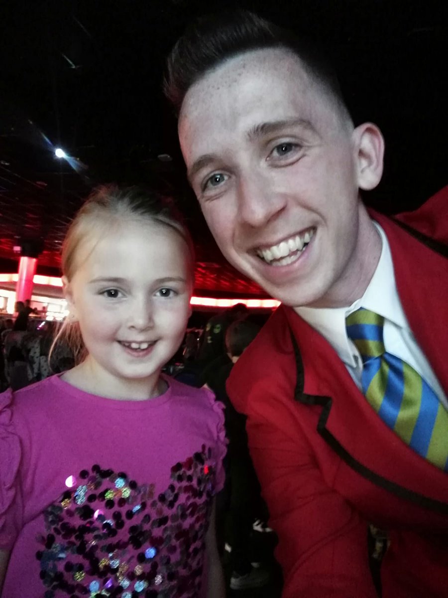 Jennya183's tweet photo. Ella-May with #redcoatDom
#butlins2019 https://t.co/pxffzn6ZTY