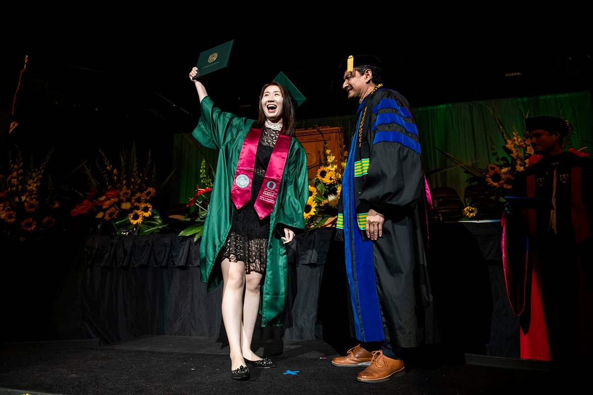 UO Journalism & Comm tweet media