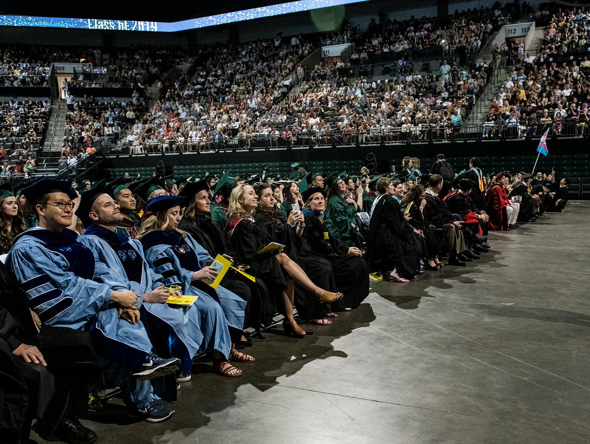 UO Journalism & Comm tweet media